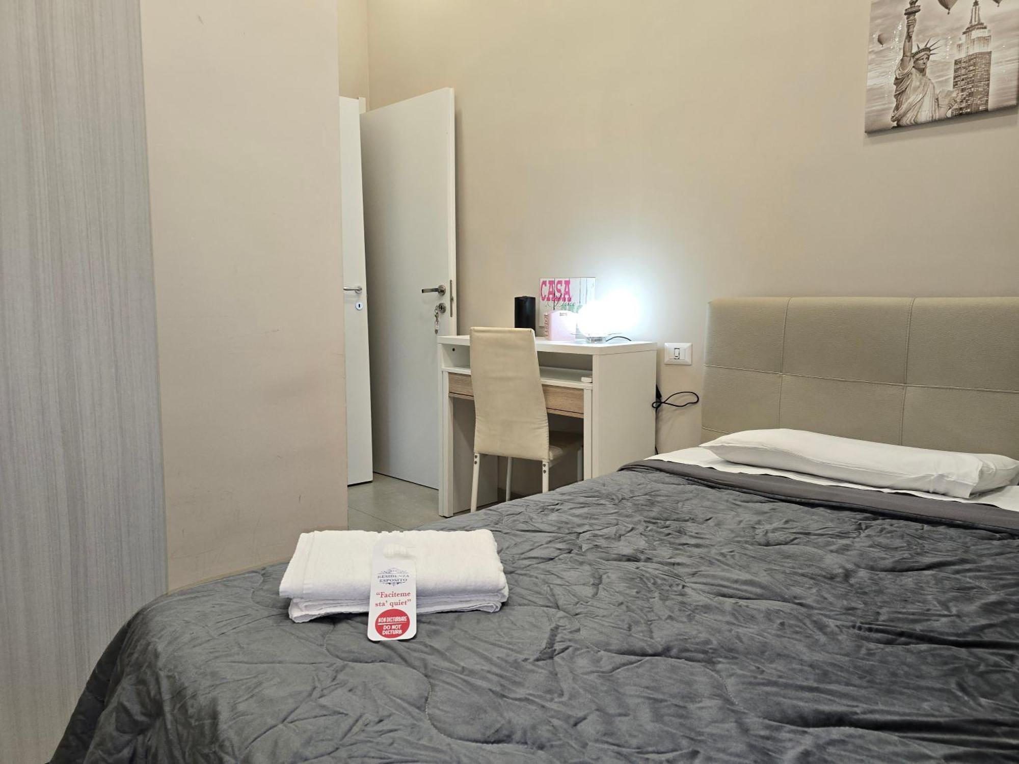 Residenza Esposito Hotell Napoli Rom bilde